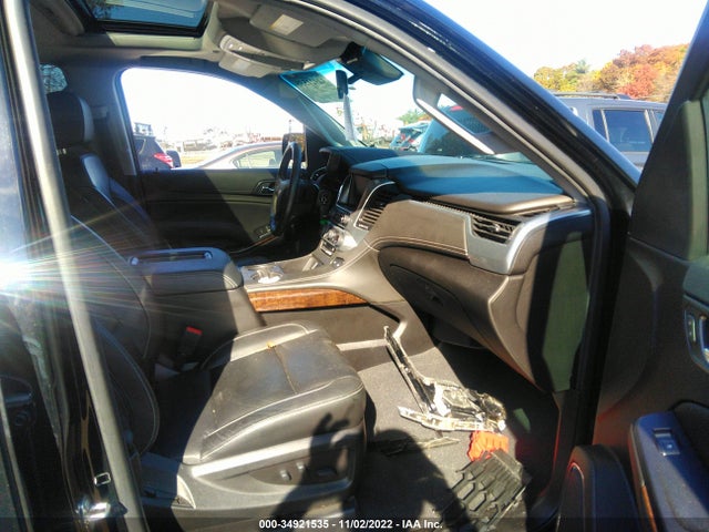 2019 Chevrolet Suburban, VIN: 1GNSKHKC3KR355727