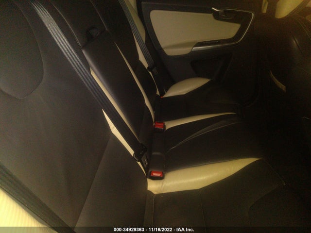 Volvo XC60 2011 YV4902DZ9B2139883 Image 8