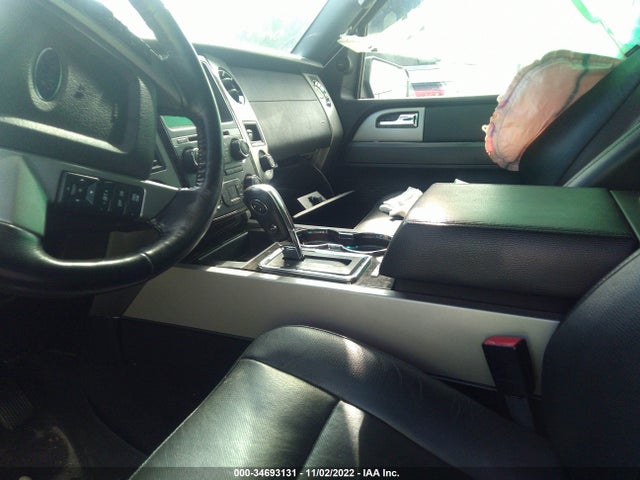 2016 Ford Expedition, VIN: 1FMJU1KT0GEF42424