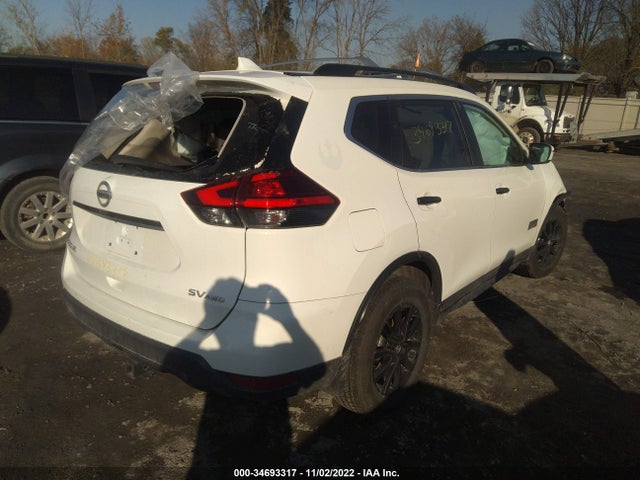 2017 NISSAN ROGUE SV VIN: 5N1AT2MV7HC767895