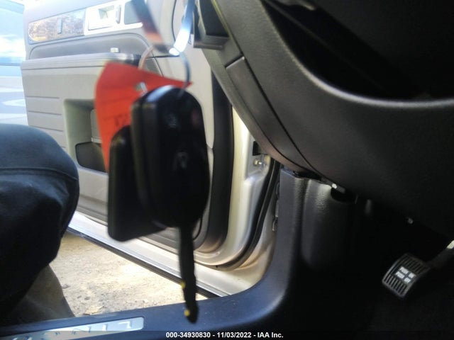 Lincoln MKX 2010 2LMDJ8JC9ABJ07411 Image 3