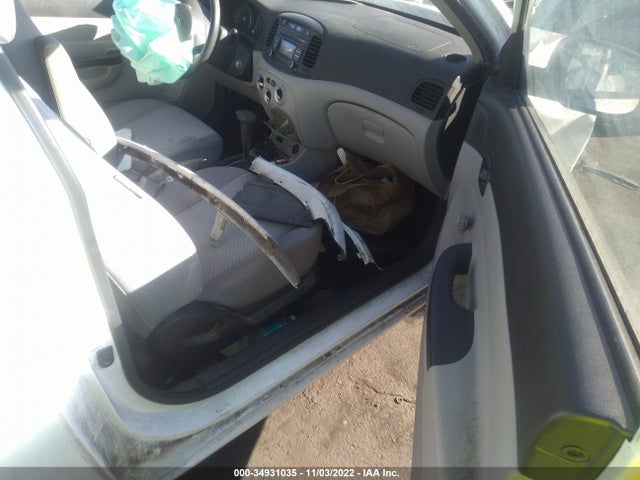 2011 HYUNDAI ACCENT GS VIN: KMHCM3AC2BU200624