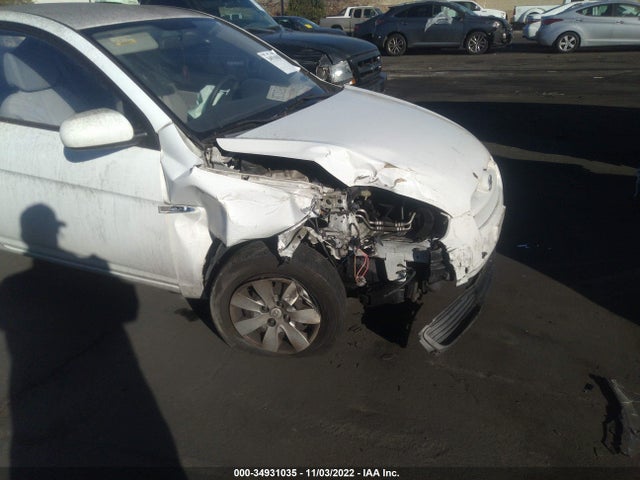 2011 HYUNDAI ACCENT GS VIN: KMHCM3AC2BU200624
