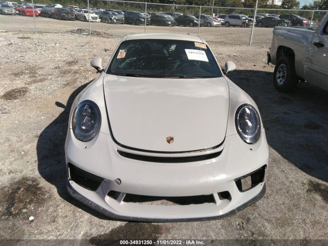 2018 Porsche 911, VIN: WP0AC2A97JS175419