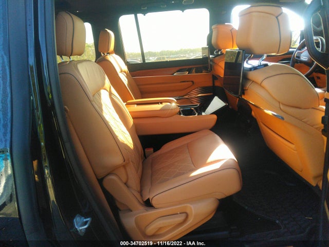 2022 Jeep Grand Wagoneer, VIN: 1C4SJVGJ3NS104656