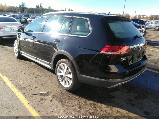 2018 Volkswagen Golf, VIN: 3VWH17AU8JM758223