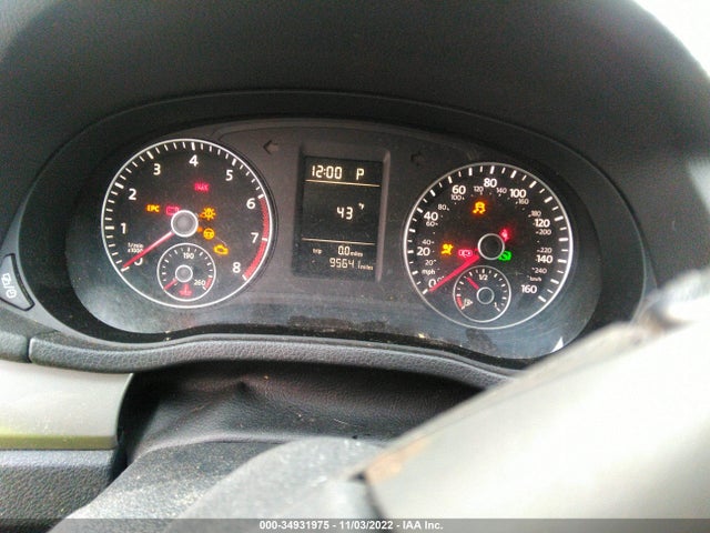 1VWAT7A38EC099070 Volkswagen Passat Wolfsburg Ed