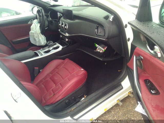 2022 Kia Stinger, VIN: KNAE55LC6N6102091