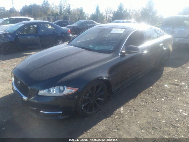SAJWA1CB8ALV00127 Jaguar Xj Premium Luxury