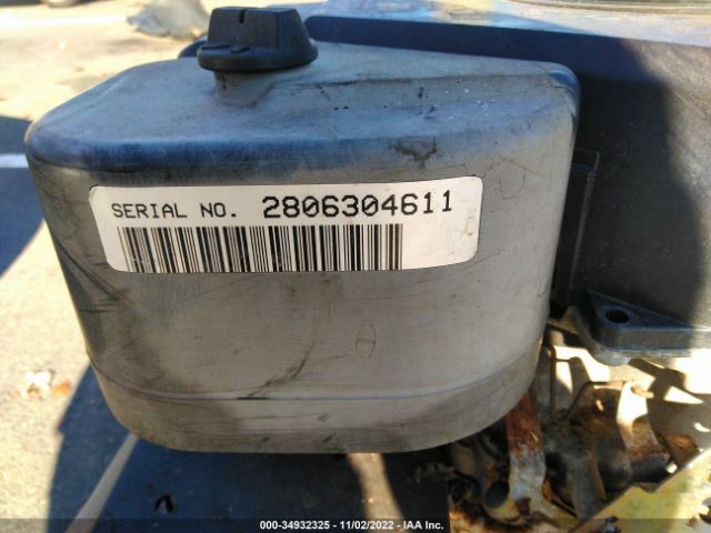 2005 JOHN DEERE LT133 VIN: 1