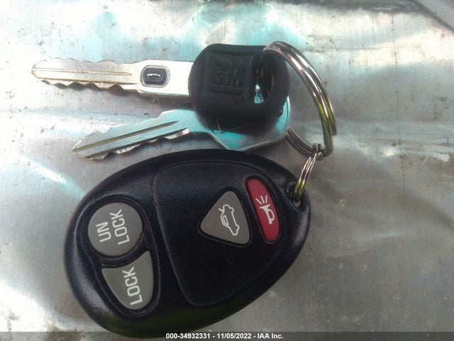 34932331 :رقم المزاد ، 2G4WB52K411140960 vin ، 2001 Buick Regal Ls مزاد بيع