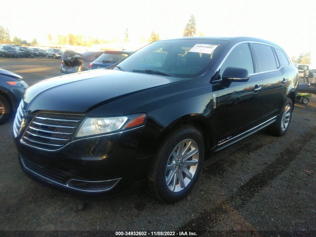 2017 Lincoln MKT, VIN: 2LMHJ5NK2HBL01323