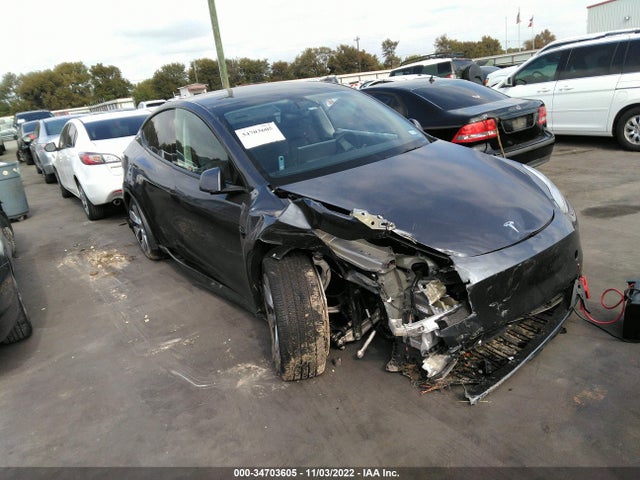 2022 Tesla Model Y, VIN: 7SAYGDEE7NA003819