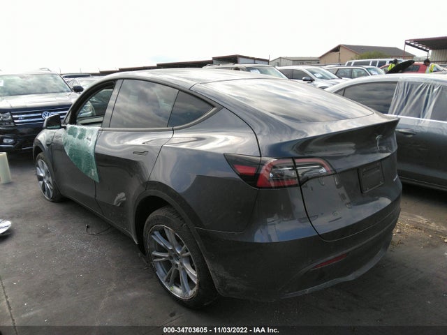 2022 Tesla Model Y, VIN: 7SAYGDEE7NA003819