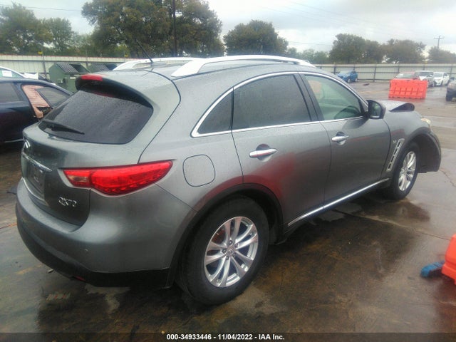 2015 INFINITI QX70 VIN: JN8CS1MW4FM482554