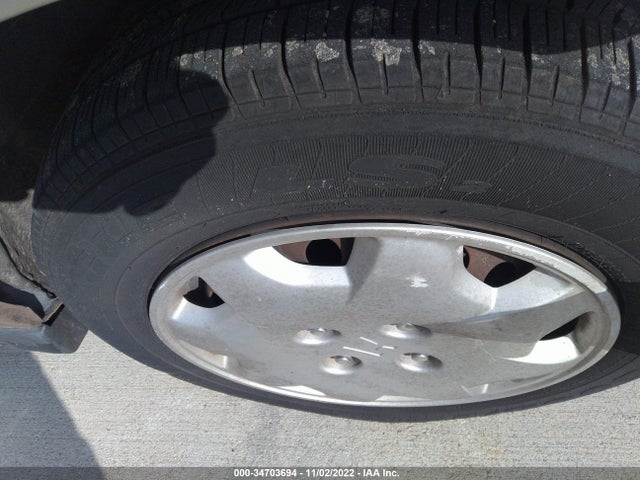 2000 HONDA ACCORD SDN LX VIN: 1HGCG5643YA055212