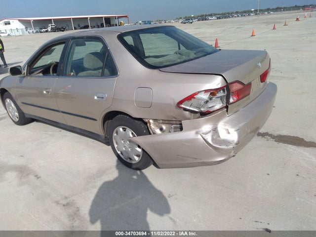 2000 HONDA ACCORD SDN LX VIN: 1HGCG5643YA055212