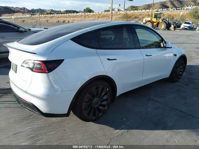 Tesla Model Y 2022 7SAYGDEFXNF537327 Image 4