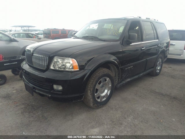 Lincoln Navigator 2005 5LMFU27565LJ22775 Image 2