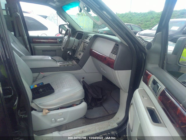 Lincoln Navigator 2005 5LMFU27565LJ22775 Image 6
