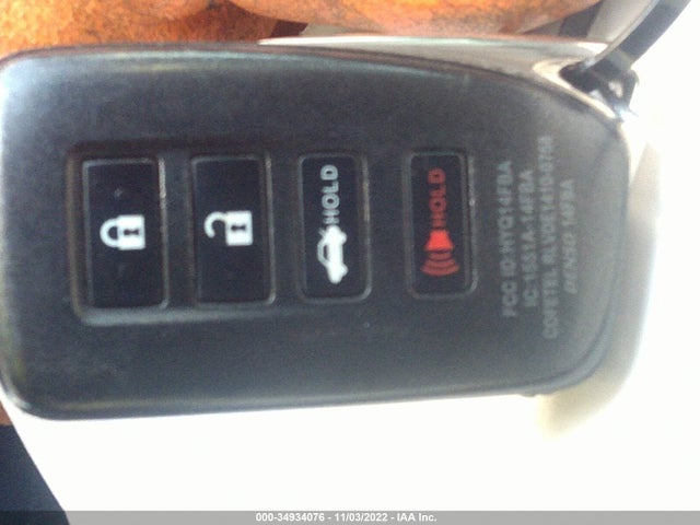 Lexus IS 200T 2016 JTHBA1D28G5005885 Image 3
