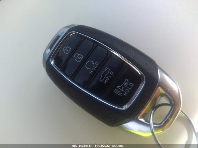 2021 Hyundai Elantra, VIN: KMHLM4AG7MU154476