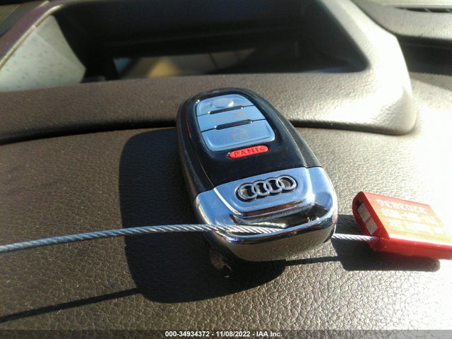 2015 Audi A8, VIN: WAU3GAFD3FN023242
