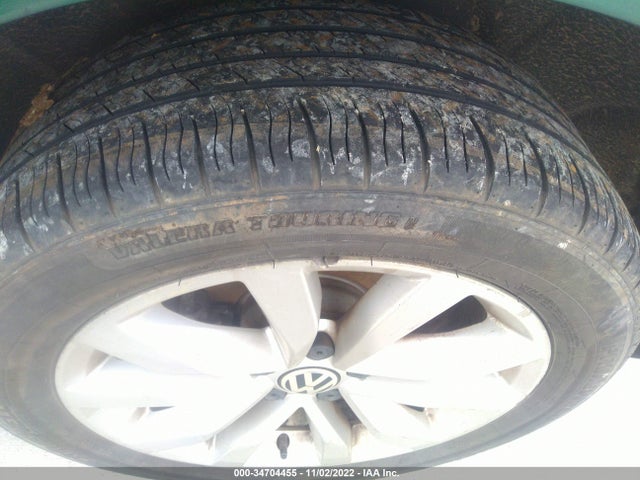2017 Volkswagen Beetle, VIN: 3VW517AT2HM820008