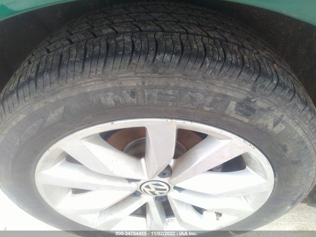 2017 Volkswagen Beetle, VIN: 3VW517AT2HM820008