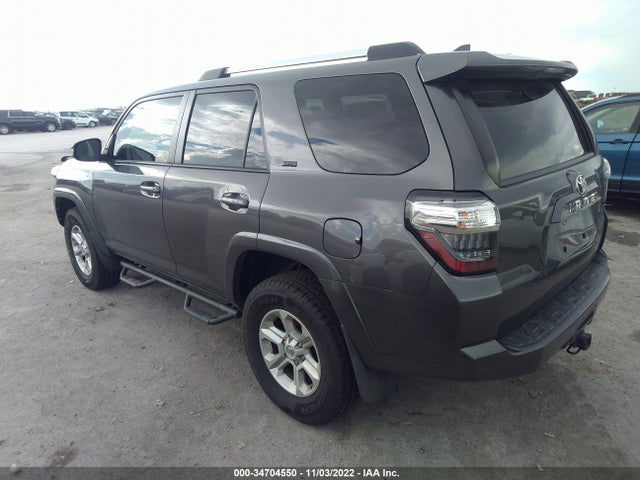Toyota 4RUNNER SR5 2018 JTEBU5JR2J5585381 Image 3