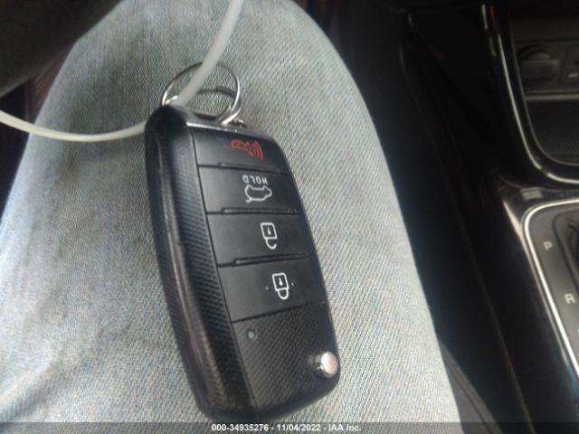 5XYKT3A66FG564906 KIA SORENTO LX