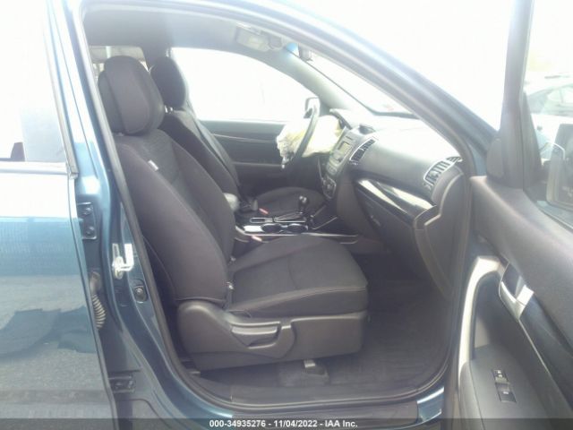 5XYKT3A66FG564906 KIA SORENTO LX