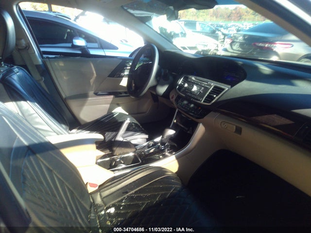 34704686 :رقم المزاد ، JHMCR6F31HC016093 vin ، 2017 Honda Accord Hybrid مزاد بيع
