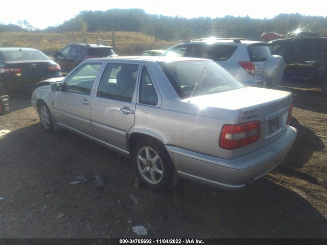 2000 VOLVO S70 VIN: YV1LS56D1Y2669712