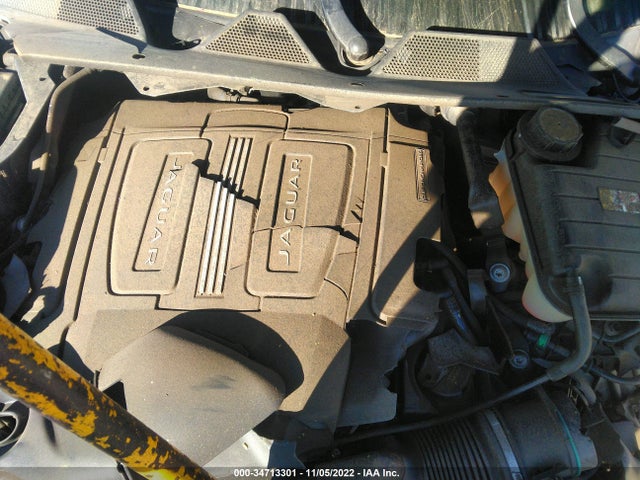 2017 JAGUAR XJ SAJWA2GE1HMW07843 Photo 9