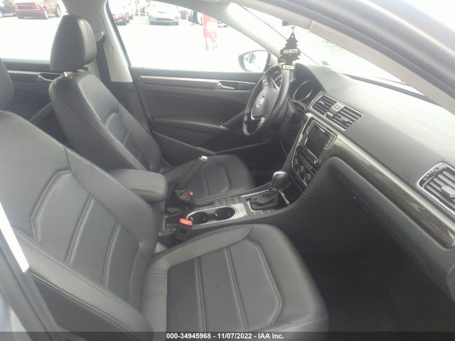 2018 Volkswagen Passat, VIN: 1VWBA7A31JC049762