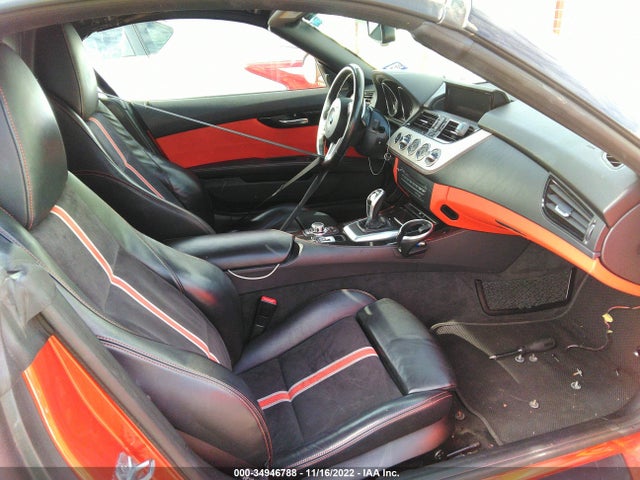 2014 BMW Z4, VIN: WBALL5C51EJ105282