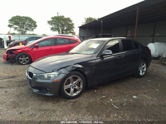BMW 3 Series 328i 2013 WBA3A5G55DNP24829 Image 2