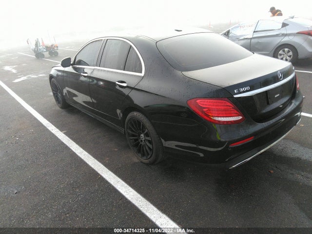2018 Mercedes-Benz E-Class, VIN: WDDZF4KB1JA358236