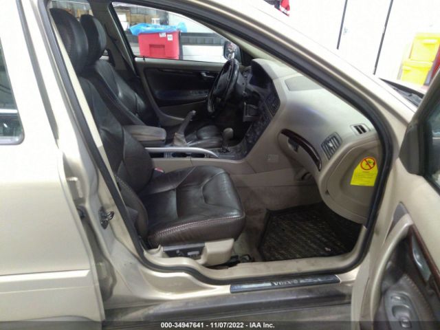 YV1SZ58D321052331 Volvo V70