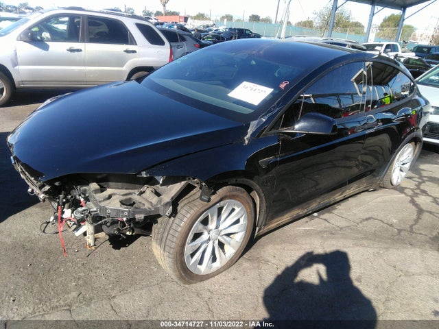Tesla MODEL X 2018 5YJXCAE2XJF129615 Image 2