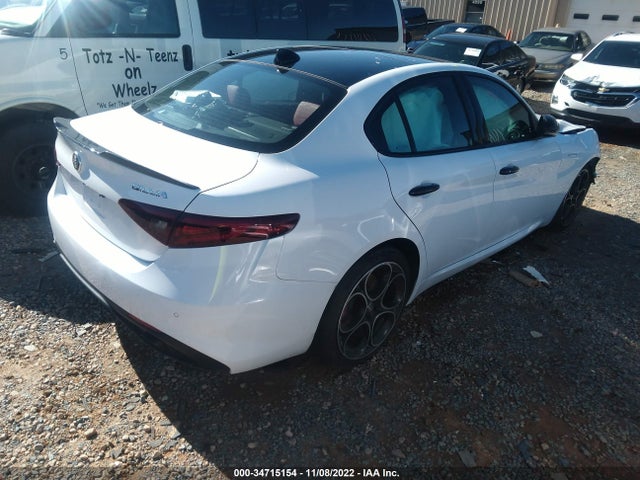 2022 Alfa Romeo Giulia, VIN: ZARFANBN9N7655291