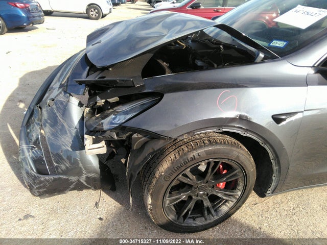 2020 Tesla Model Y, VIN: 5YJYGDEF7LF011389