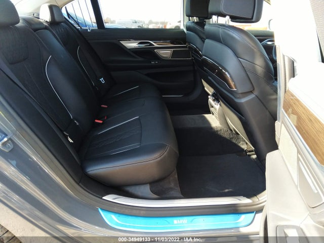 2022 BMW 7 Series, VIN: WBA7T4C07NCH70131