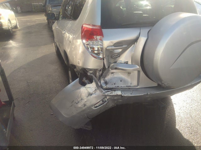 2007 TOYOTA RAV4 LIMITED VIN: JTMBK34V075021860