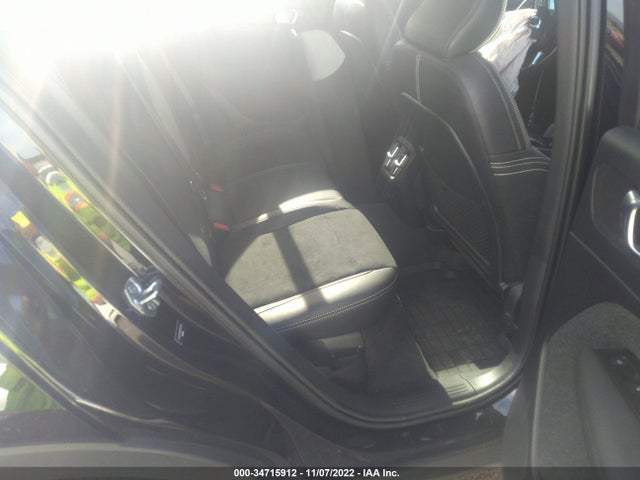 2021 Volvo XC40, VIN: YV4ED3UR3M2562583