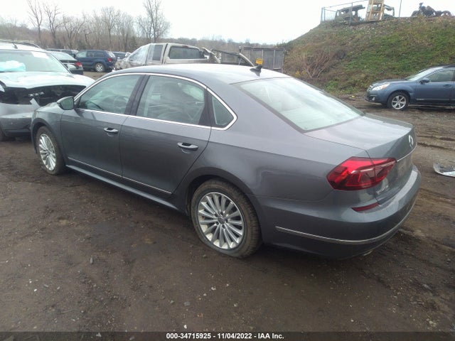 2017 Volkswagen Passat, VIN: 1VWBT7A30HC014487