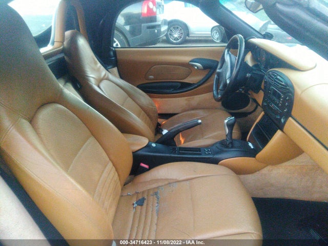 2000 PORSCHE BOXSTER VIN: WP0CA2988YU622865