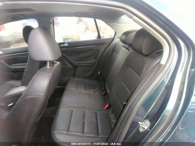 2010 VOLKSWAGEN JETTA SEDAN TDI VIN: 3VWRL7AJ7AM044748