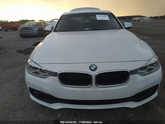 2018 BMW 3 Series, VIN: WBA8A9C55JAH12446